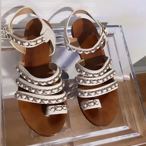 Chanel Chain Detailed Flats